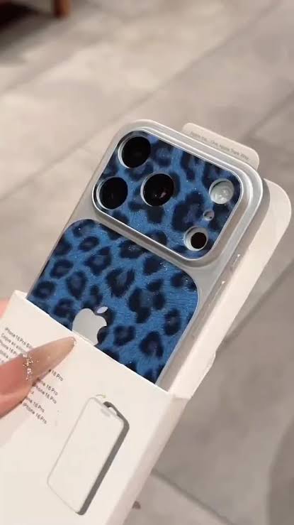 BoltCase blue close up